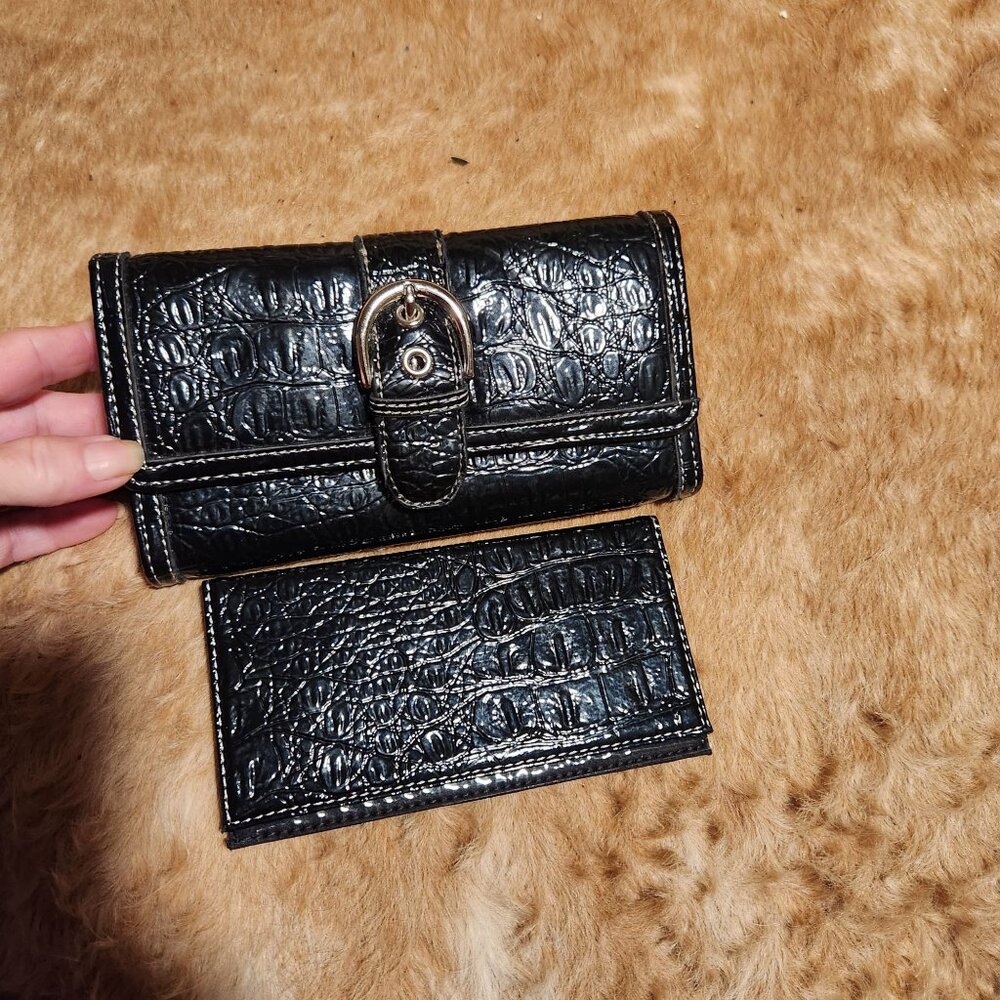 Vivary Black Crocodile Embossed Wallet & Check book Holder Set